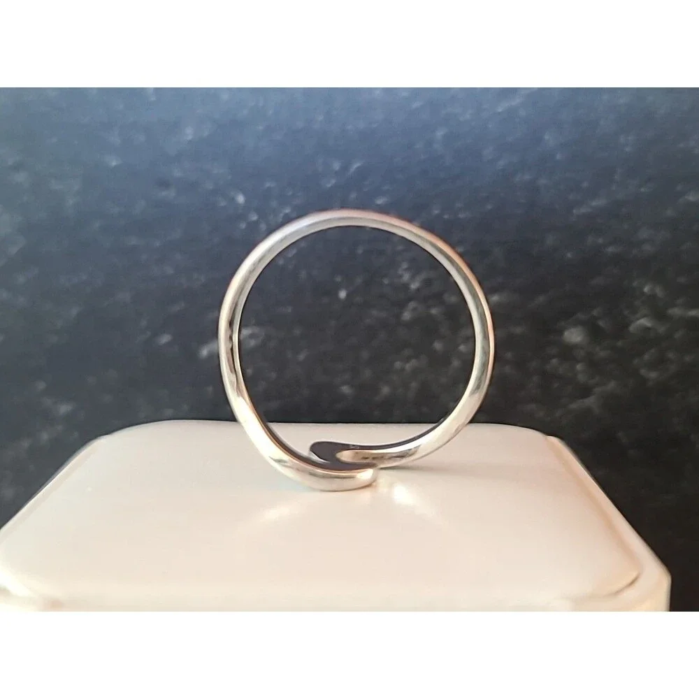 Pura Vida Silver Tone Blue Enamel Wave Ring, Size US 9.25